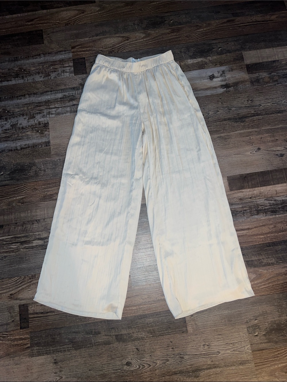 Abercrombie & Fitch Cream Crinkle Satin Wide-Leg Elastic Waist Pants